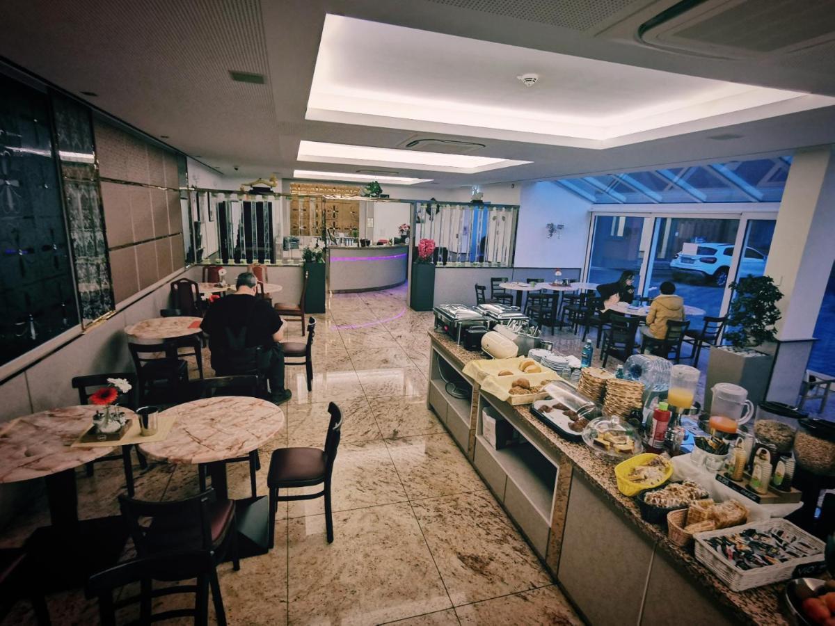 财运酒店 科隆 外观 照片